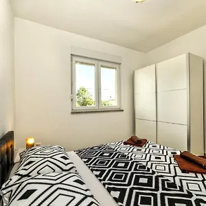 Apartment Una Appartamento